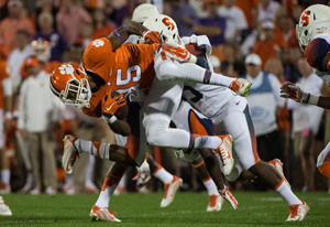Syracuse stifled Clemson at Clemson for most of Saturday night's game, but the Orange defense couldn't hold on long enough and the offense couldn't score enough for SU to prevail.